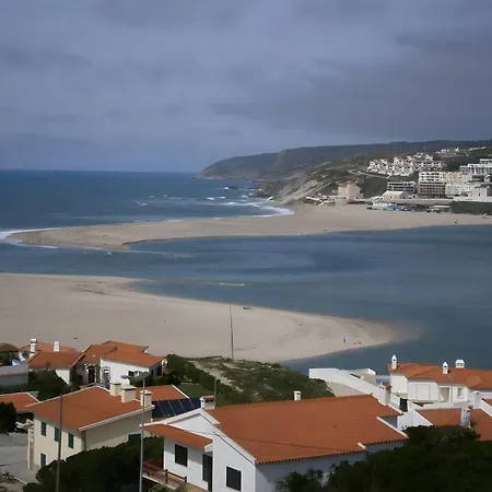 Pipo People House - Óbidos