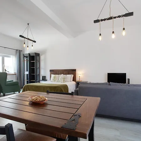 Nyaraló Pipo People House - *